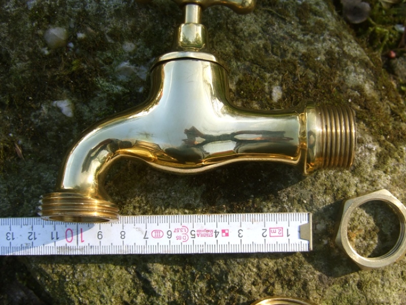 Wasserhahn wie antik, Messing, Wasserspeier, Wasserhahn für