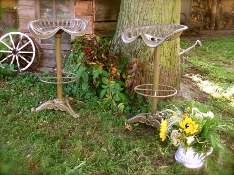 Oldtimer-Trecker-Sitz als Barhocker, Traktor, Drehstuhl, Hocker